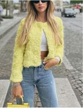 NEW ZARA TEXTURED FLORAL CARDIGAN SIZE M